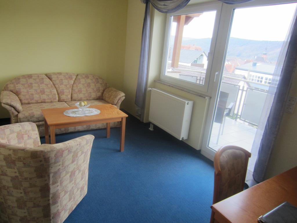 Katharinenhof Hotel Klingenberg am Main Room photo